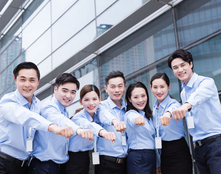 盐城给排水设备选型对比：不锈钢水箱与玻璃钢水箱适用场景分析